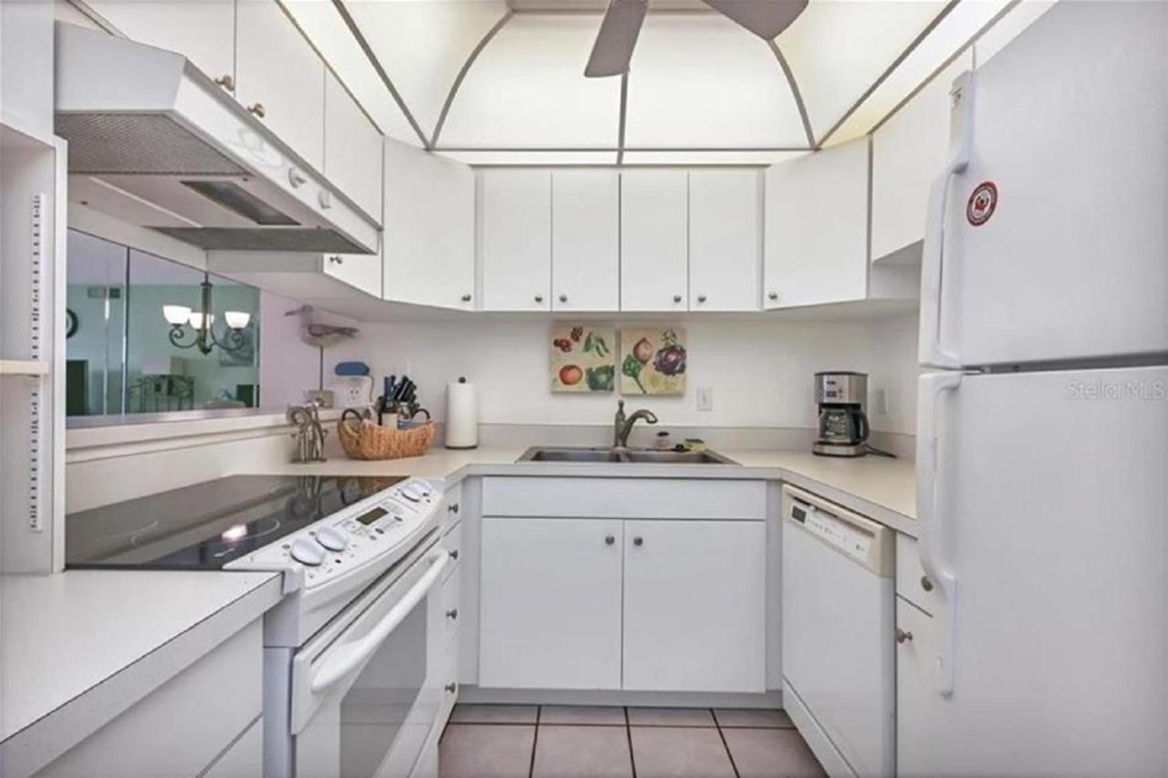 Siesta Key Escape Ground Floor Steps To Heated Pool And Free Trolley Apartment Екстериор снимка