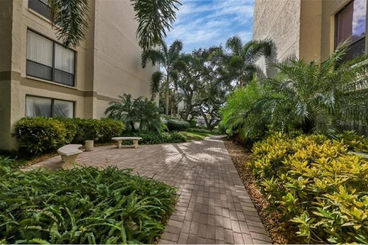 Siesta Key Escape Ground Floor Steps To Heated Pool And Free Trolley Apartment Екстериор снимка
