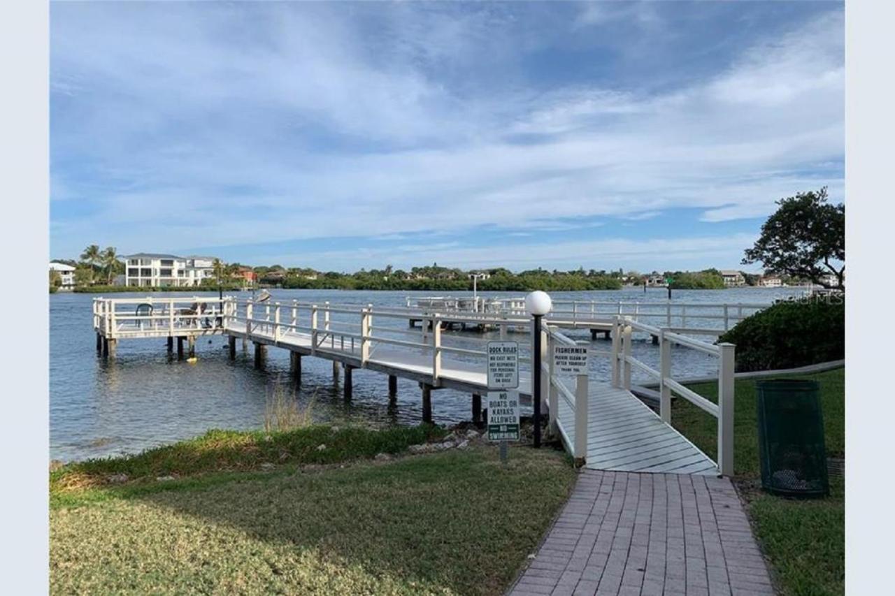 Siesta Key Escape Ground Floor Steps To Heated Pool And Free Trolley Apartment Екстериор снимка