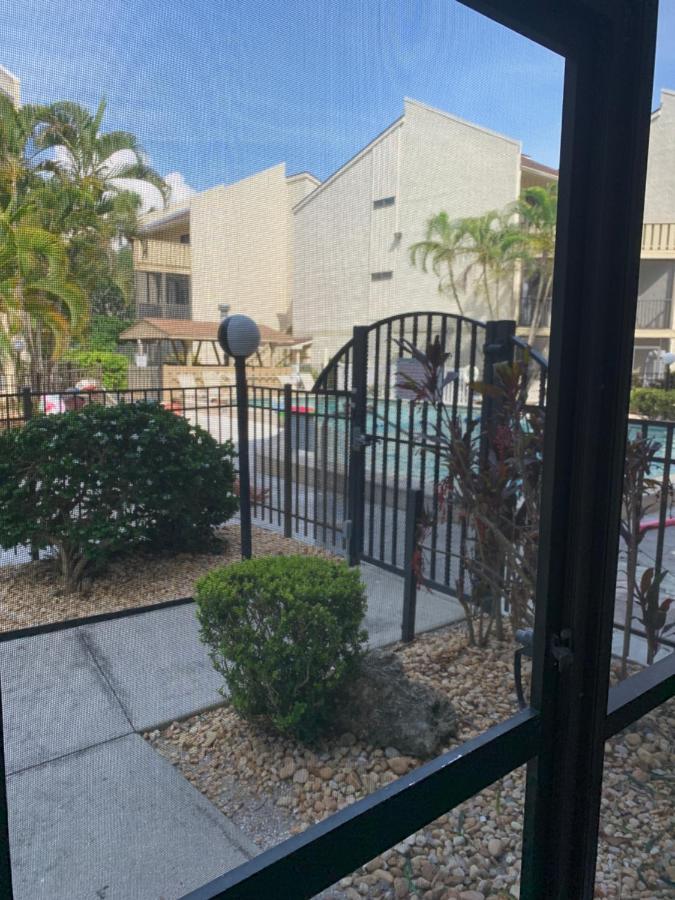 Siesta Key Escape Ground Floor Steps To Heated Pool And Free Trolley Apartment Екстериор снимка